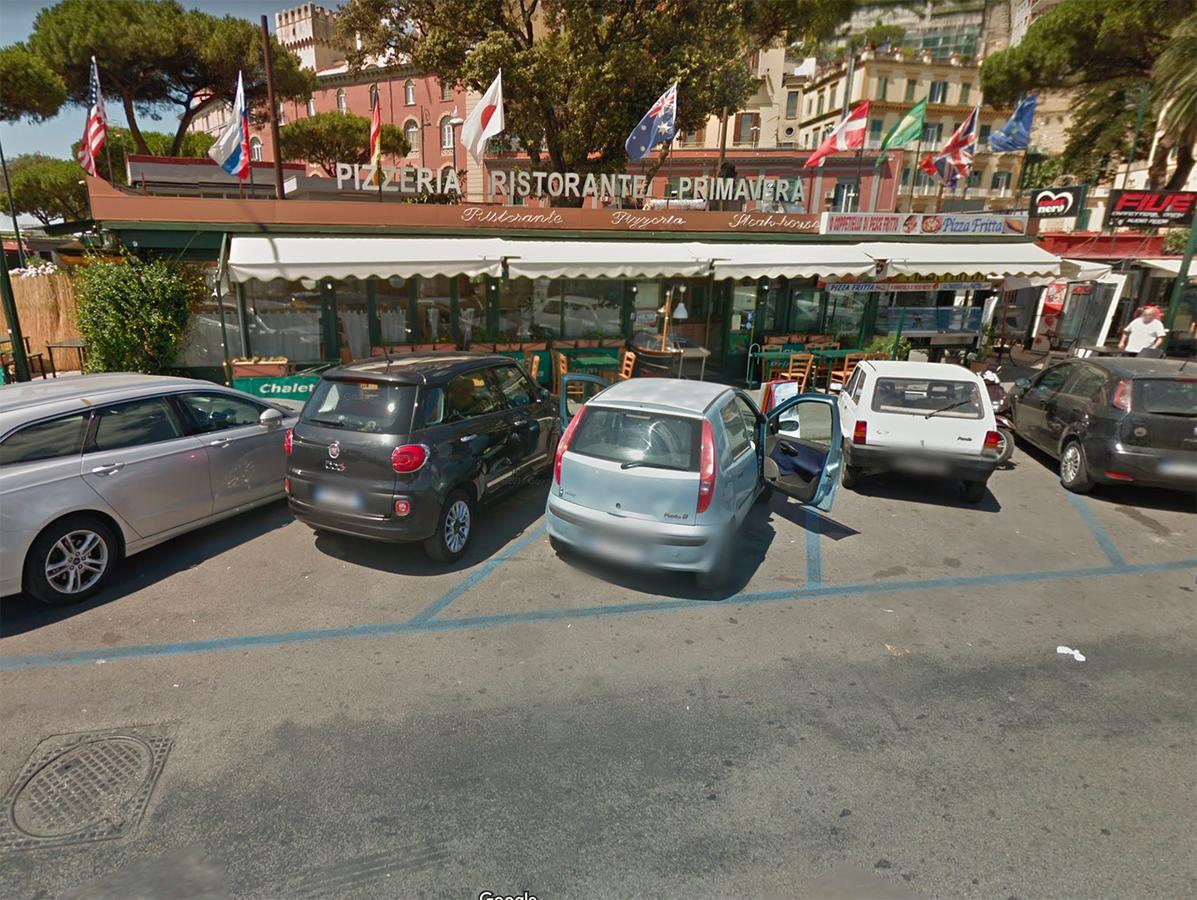 Napoli Lungomare Caracciolo Mon Amour Exterior photo
